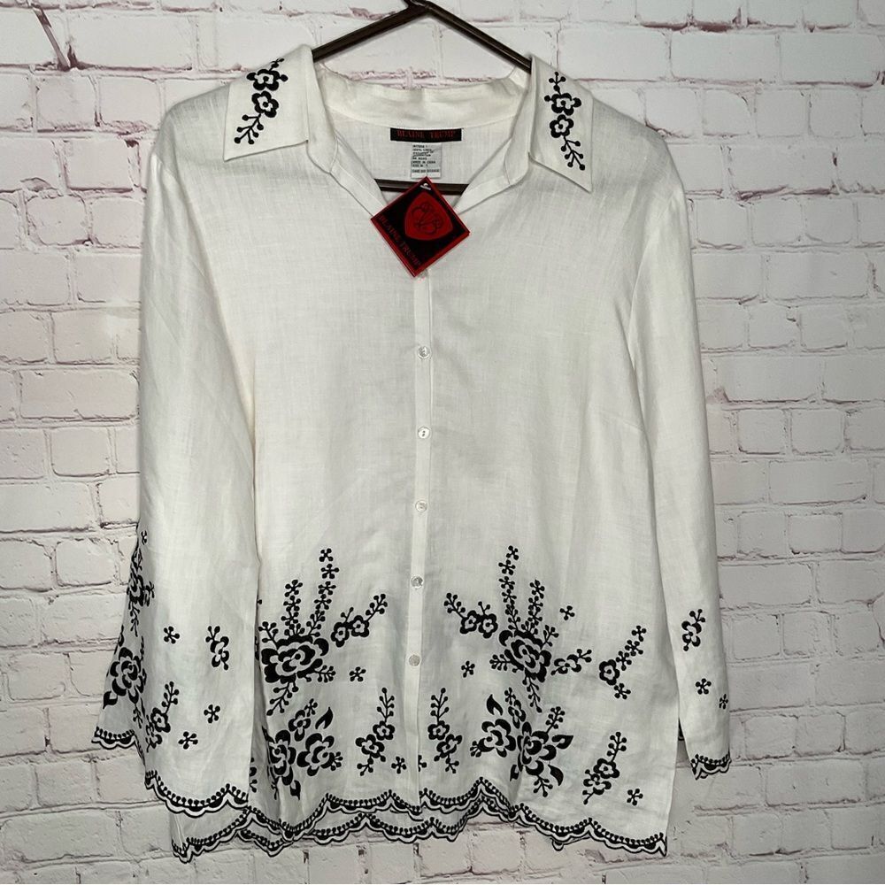 Blaine Trump Women’s 100% Linen White Shirt Button Up Embroidered Blouse Size M‎